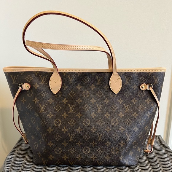 Louis Vuitton Neverfull MM Monogram - Picture 2 of 7